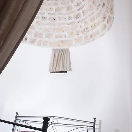 Trulli Pietra Preziosa לינה וארוחת בוקר