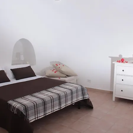 Trulli Pietra Preziosa לינה וארוחת בוקר *
